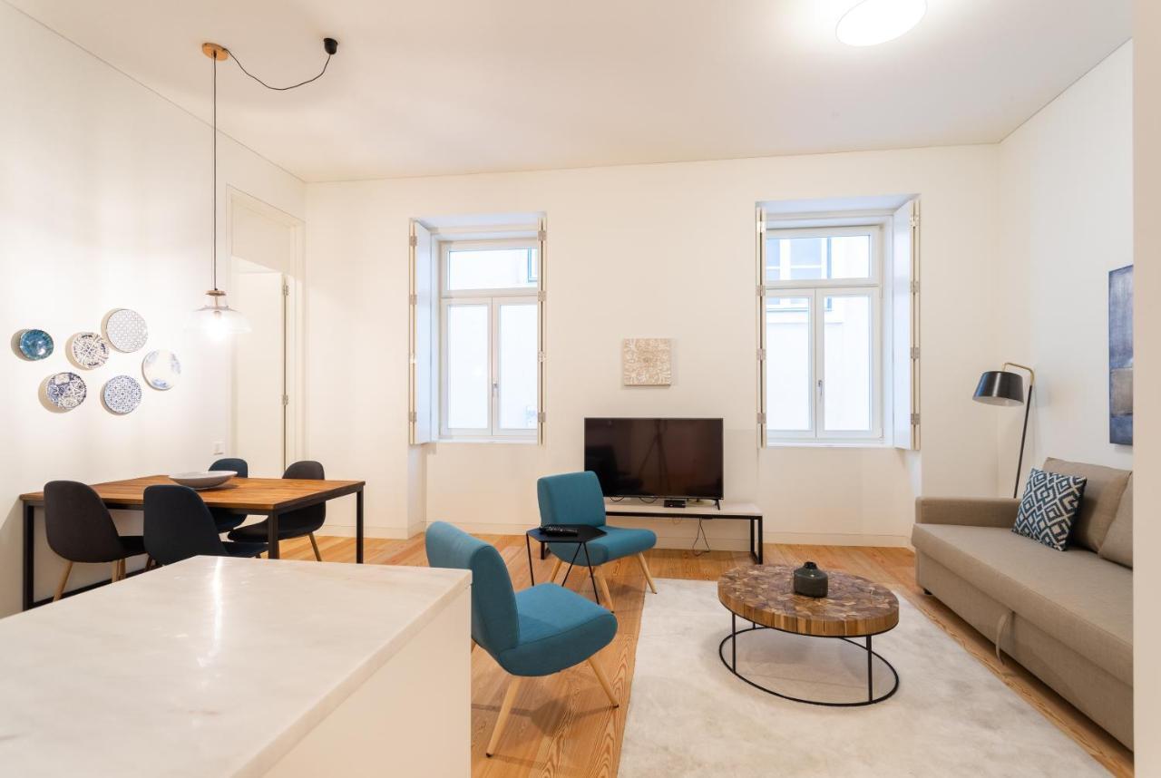 Flh Chiado Trendy Apartment Lisbon Bagian luar foto