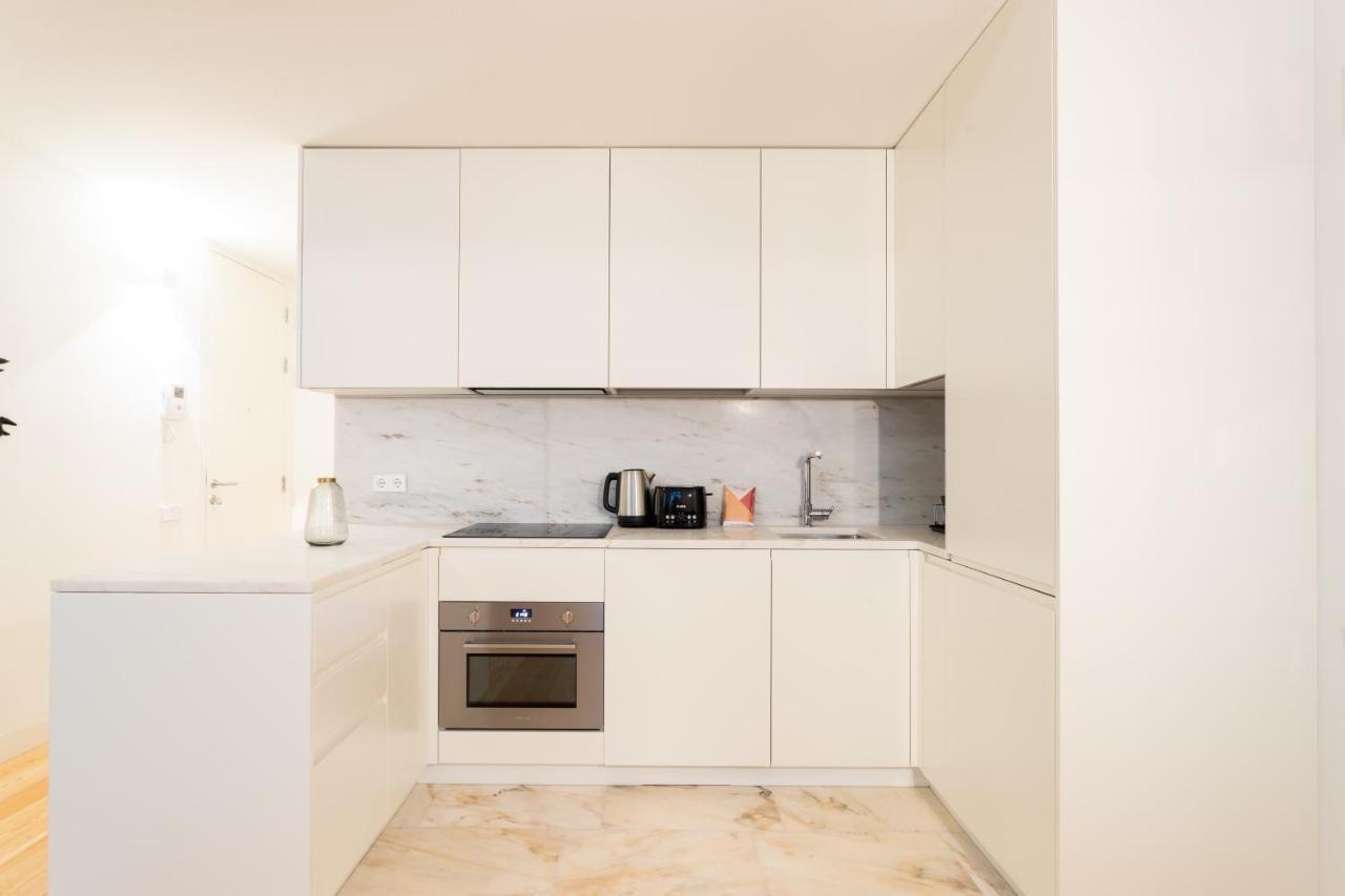 Flh Chiado Trendy Apartment Lisbon Bagian luar foto